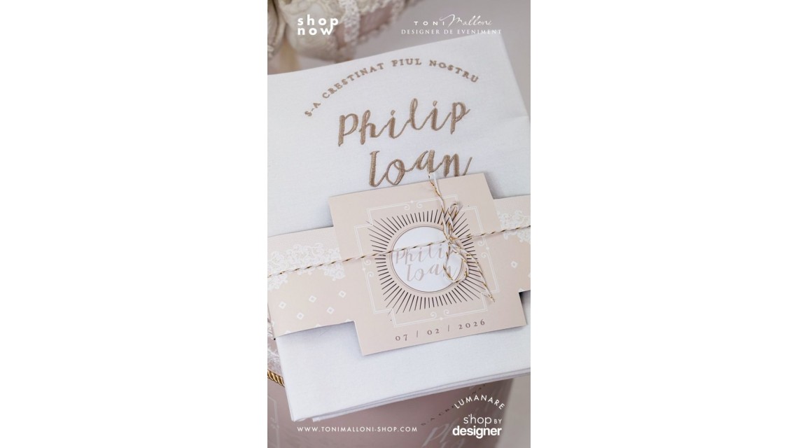 Trusou de botez brodat unisex, pentru fete sau baieti, Tres Chic Lace 3